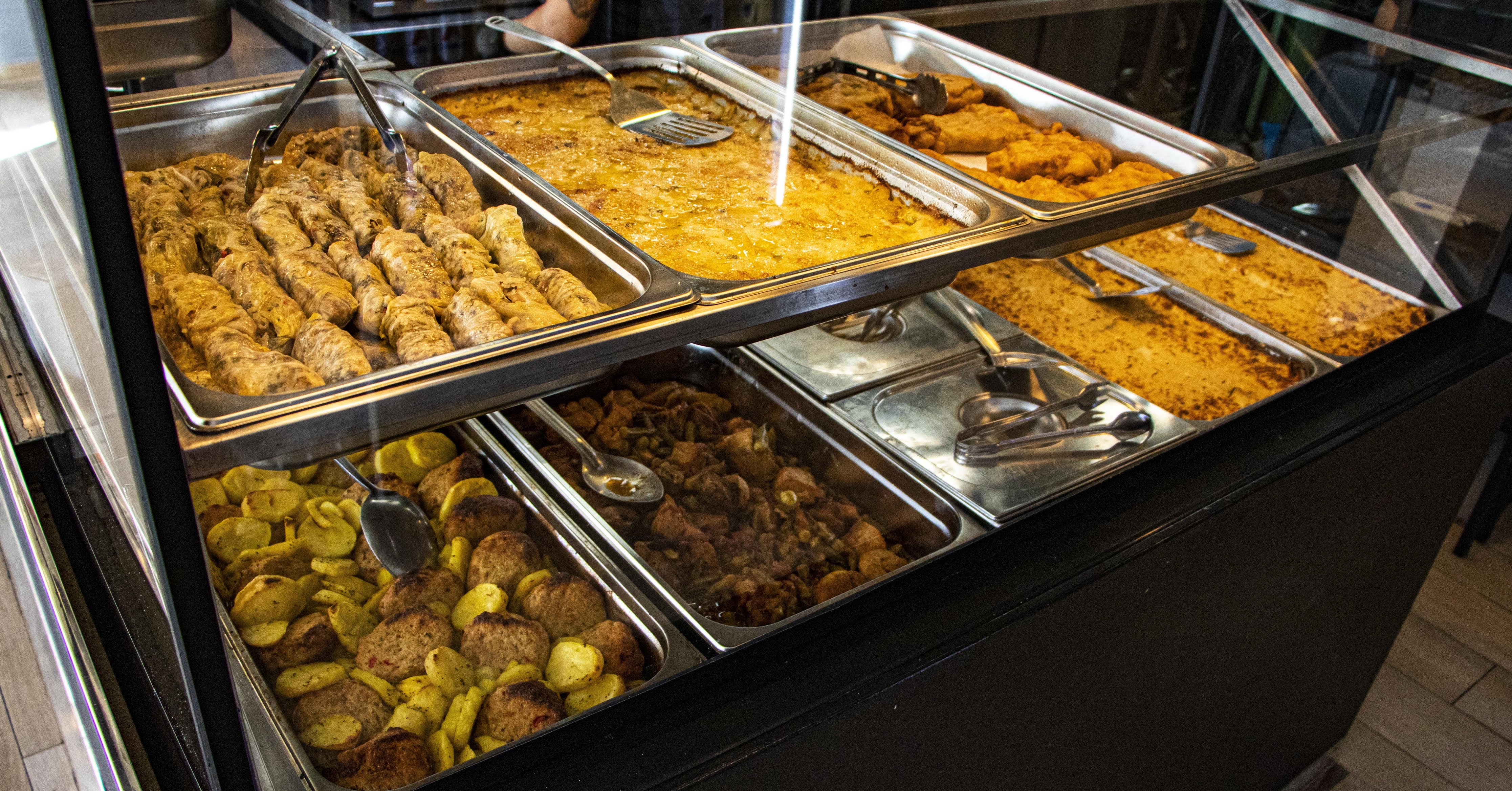 Daily dishes at Family Mother's Food